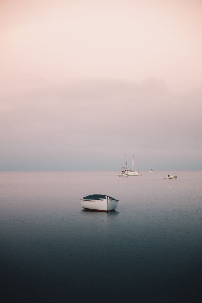 Airbnb Hosting Blairgowrie Calm Boat